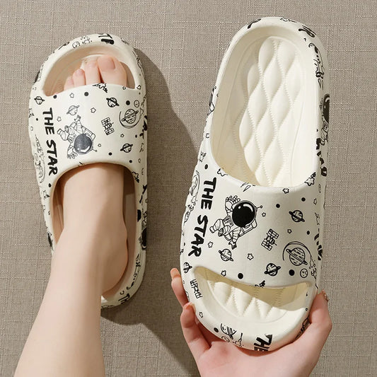 Unisex Summer Slippers – Non-Slip Indoor & Outdoor Footwear